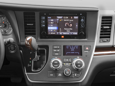 2017 Toyota Sienna L 7 Passenger