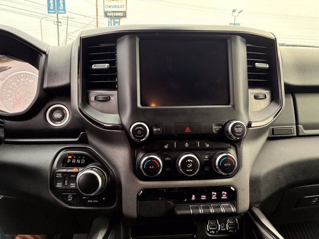 2023 RAM 1500 Big Horn Crew Cab 4x4 5'7" Box