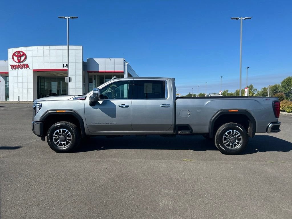2025 GMC Sierra 3500 HD SLT