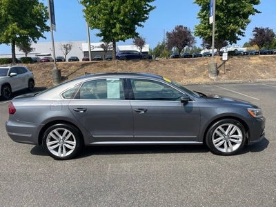 2017 Volkswagen Passat 1.8T SE