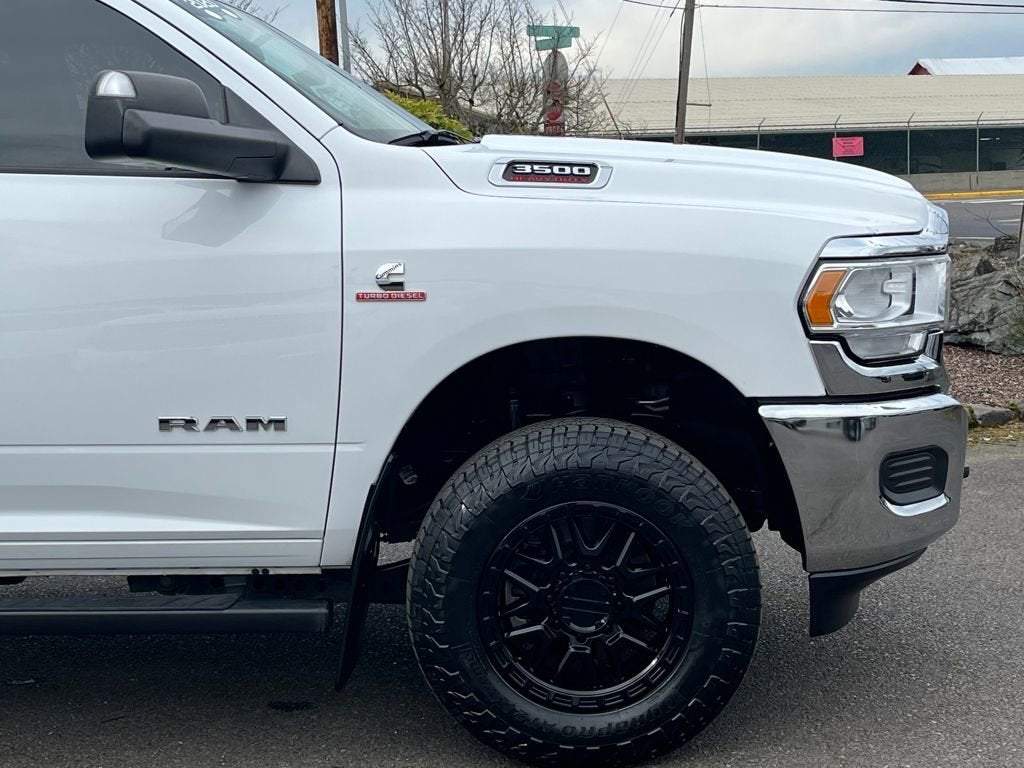 2020 RAM 3500 Tradesman Crew Cab 4x4 6'4" Box