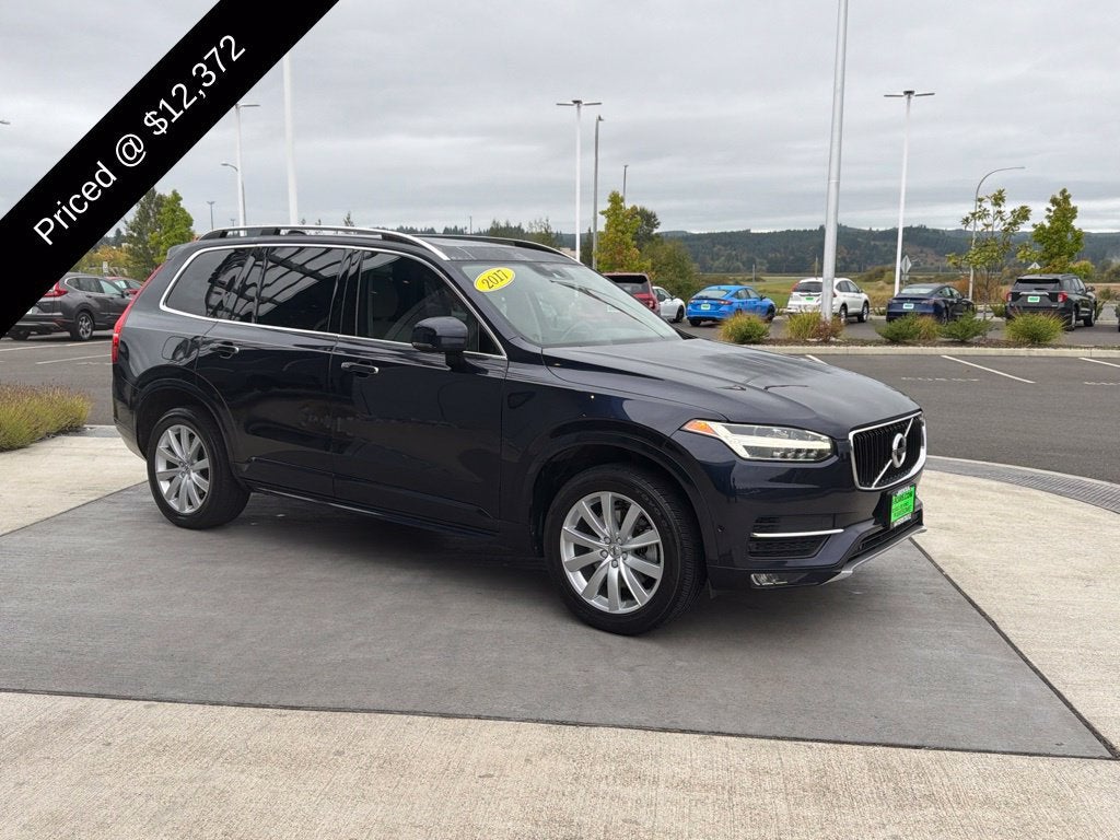2017 Volvo XC90 T6 Momentum