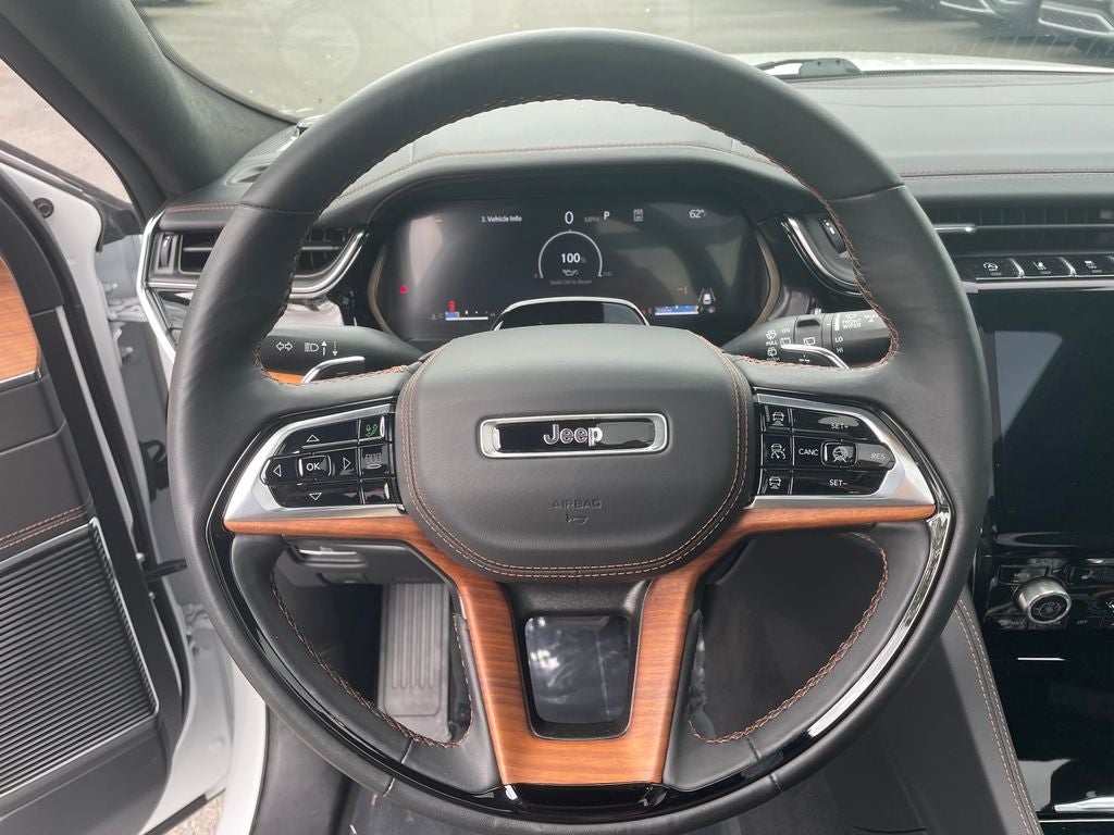 2025 Jeep Grand Cherokee Summit