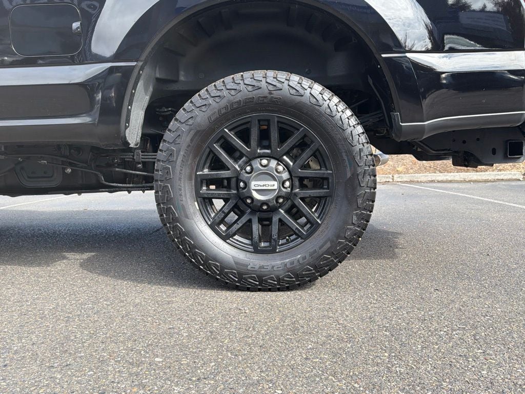 2022 Ford F-350SD Lariat