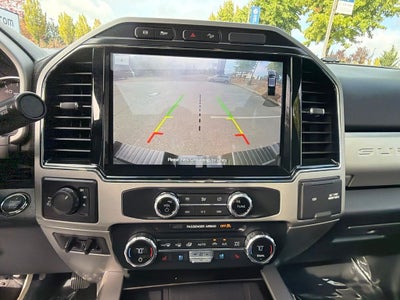 2022 Ford F-350SD Lariat