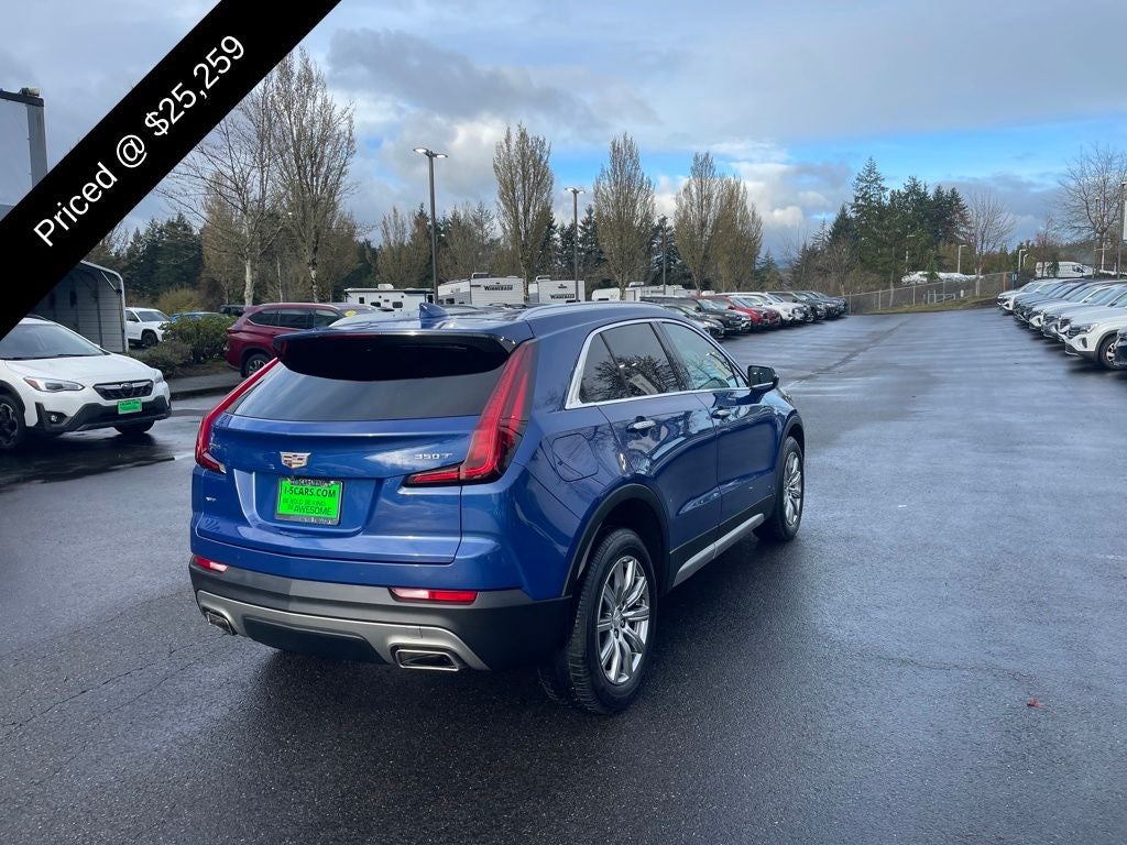 2022 Cadillac XT4 Premium Luxury