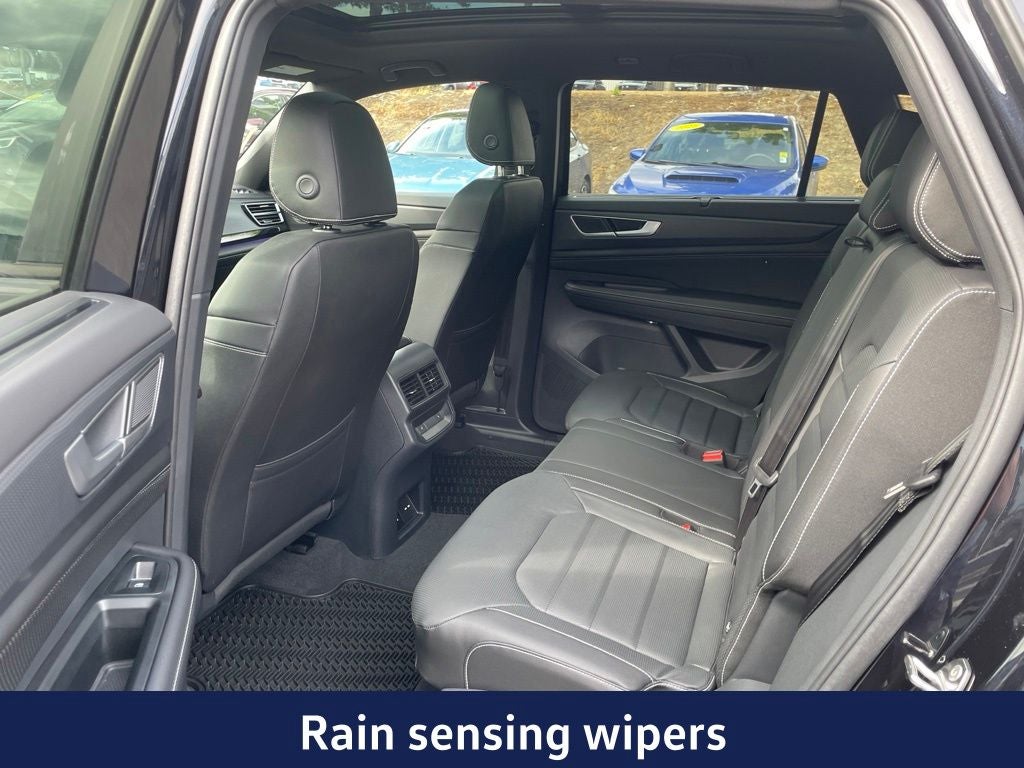 2026 Volkswagen Atlas Cross Sport SEL R-Line Black