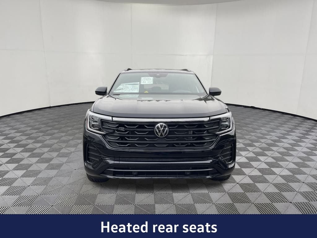2026 Volkswagen Atlas Cross Sport 2.0T SEL R-Line Black