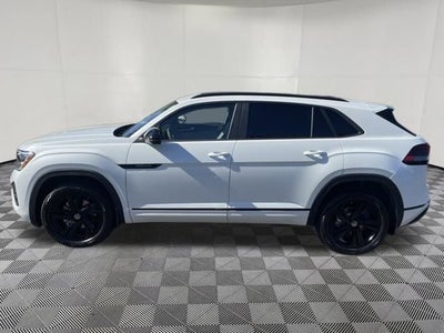 2026 Volkswagen Atlas Cross Sport 2.0T SEL R-Line Black