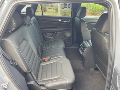 2026 Volkswagen Atlas Cross Sport 2.0T SEL R-Line Black