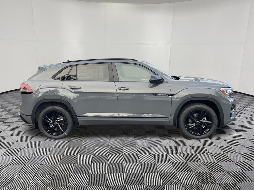 2026 Volkswagen Atlas Cross Sport 2.0T SEL R-Line Black