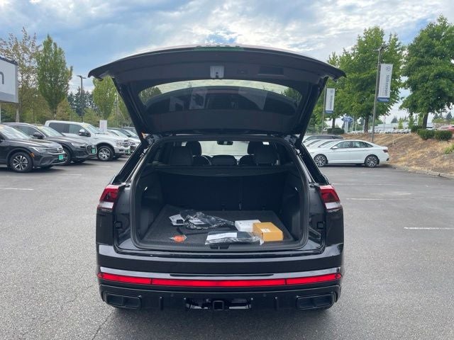 2026 Volkswagen Atlas Cross Sport 2.0T SEL R-Line Black