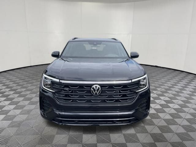 2026 Volkswagen Atlas Cross Sport 2.0T SEL R-Line Black