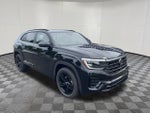 2026 Volkswagen Atlas Cross Sport 2.0T SEL R-Line Black