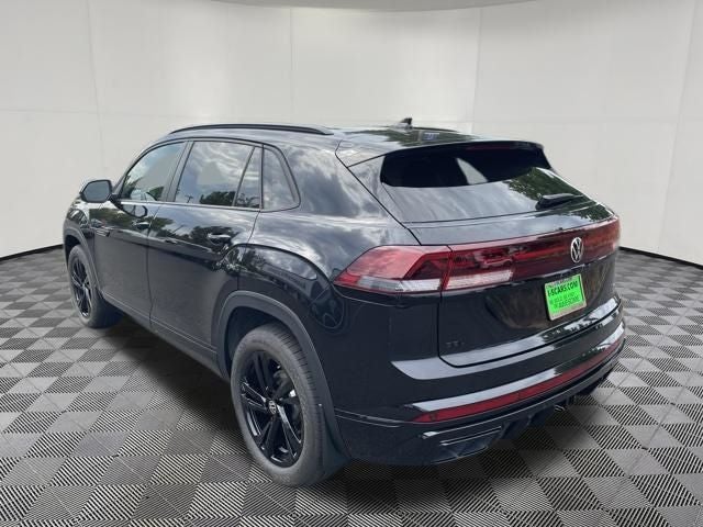 2026 Volkswagen Atlas Cross Sport 2.0T SEL R-Line Black