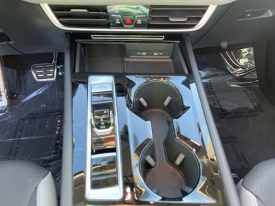 2024 Volkswagen Atlas 2.0T Peak Edition SE w/Technology