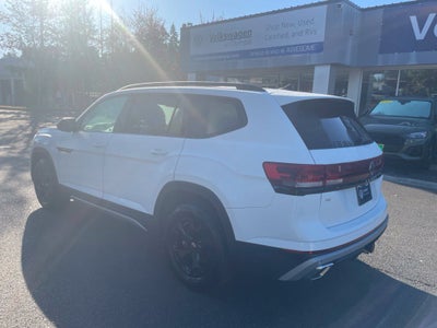 2024 Volkswagen Atlas 2.0T Peak Edition SE w/Technology