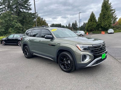 2024 Volkswagen Atlas 2.0T Peak Edition SE w/Technology