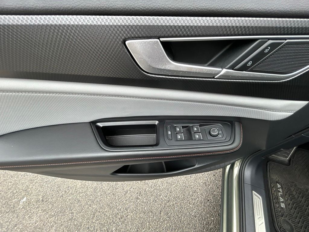 2024 Volkswagen Atlas 2.0T Peak Edition SE w/Technology