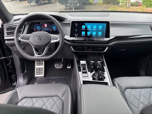 2025 Volkswagen Atlas Cross Sport 2.0T SEL Premium R-Line