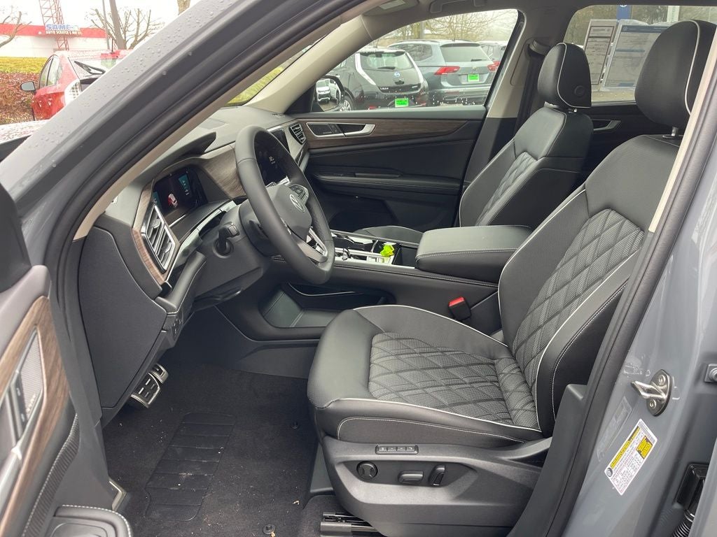 2026 Volkswagen Atlas 2.0T SEL Premium R-Line