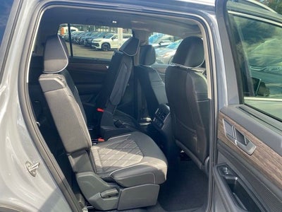 2026 Volkswagen Atlas 2.0T SEL Premium R-Line