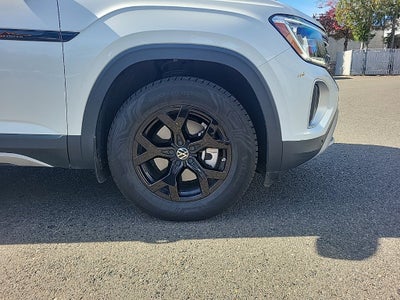 2024 Volkswagen Atlas 2.0T Peak Edition SEL