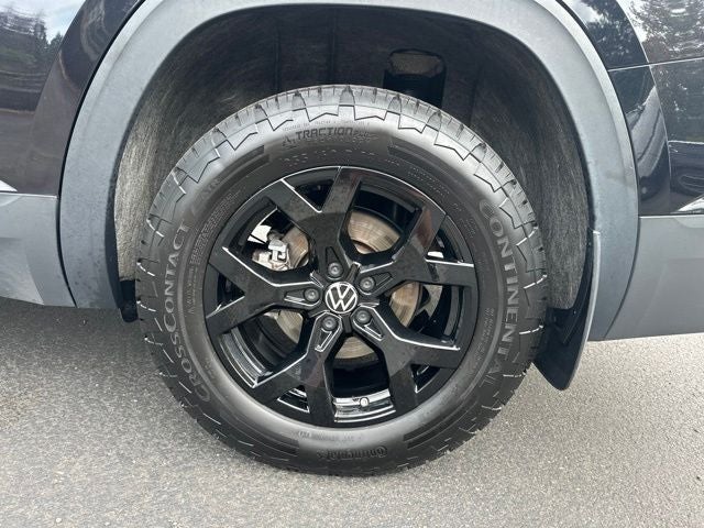 2024 Volkswagen Atlas 2.0T Peak Edition SEL