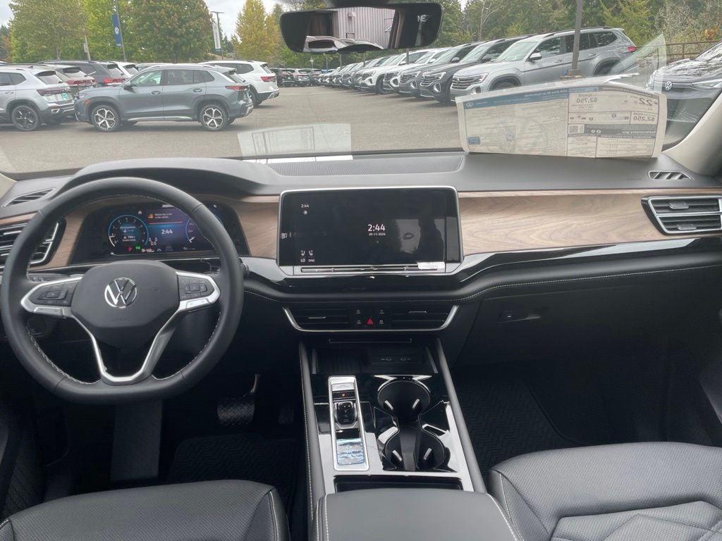 2026 Volkswagen Atlas SE w/Technology