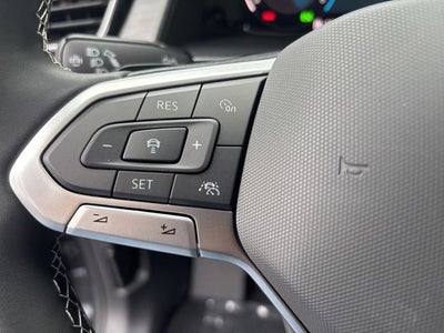 2025 Volkswagen Atlas Cross Sport 2.0T SE