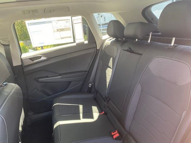 2025 Volkswagen Taos 1.5T SE Black