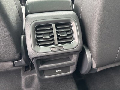 2025 Volkswagen Taos 1.5T SE Black