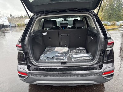 2025 Volkswagen Taos 1.5T SE Black