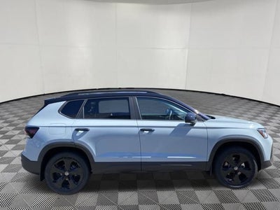 2026 Volkswagen Taos 1.5T SE Black