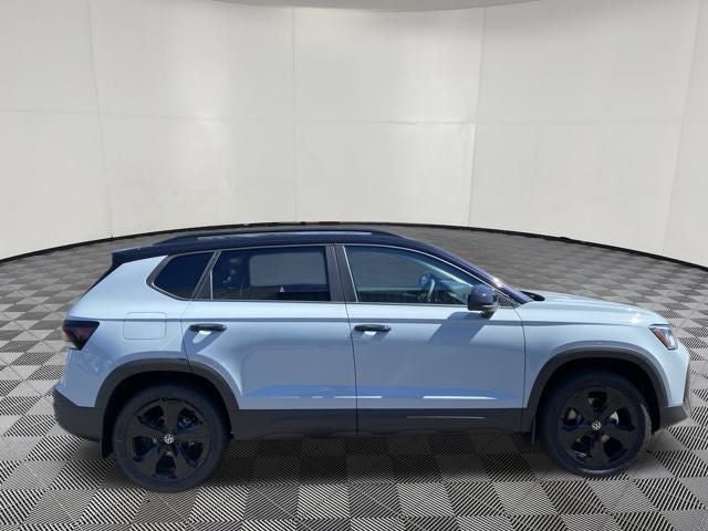 2026 Volkswagen Taos 1.5T SE Black
