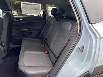 2025 Volkswagen Taos 1.5T SE Black