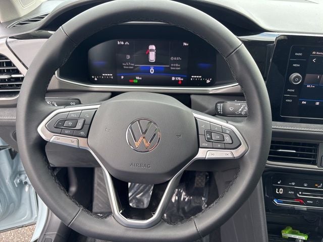 2025 Volkswagen Taos 1.5T SE Black