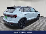 2025 Volkswagen Taos 1.5T SE Black