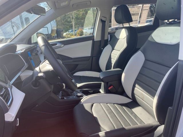 2025 Volkswagen Taos 1.5T SEL