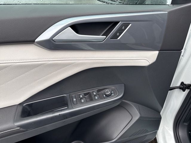 2025 Volkswagen Taos 1.5T SEL