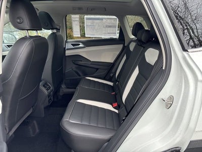 2025 Volkswagen Taos 1.5T SEL