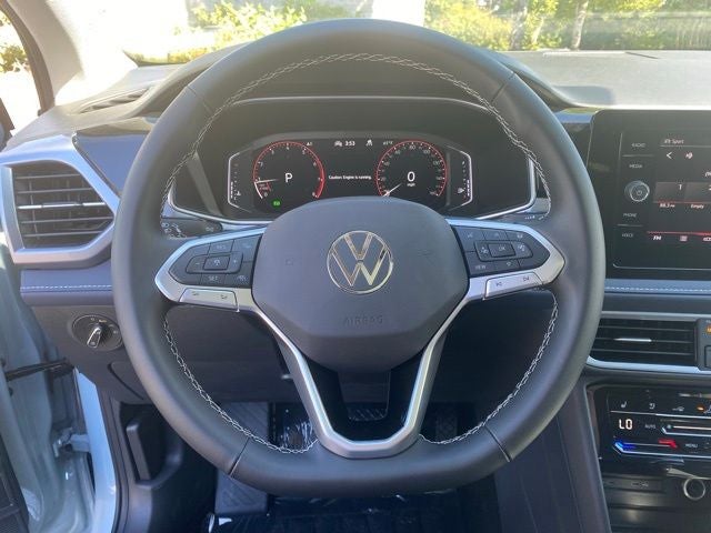 2025 Volkswagen Taos 1.5T SEL