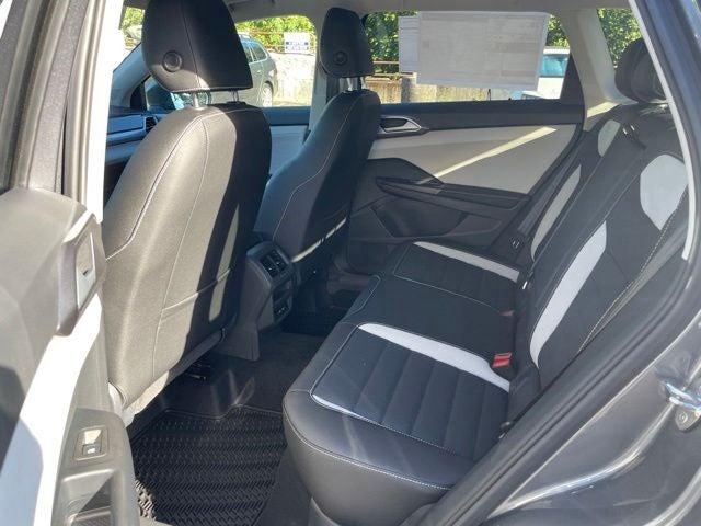 2026 Volkswagen Taos 1.5T SEL