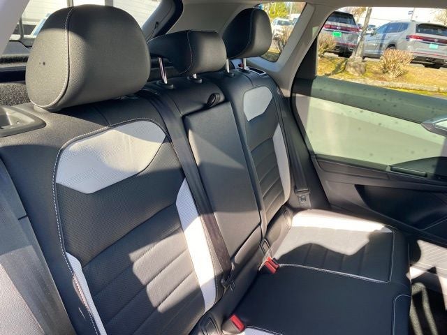 2025 Volkswagen Taos 1.5T SEL