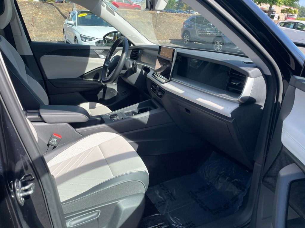 2025 Volkswagen Tiguan 2.0T SE