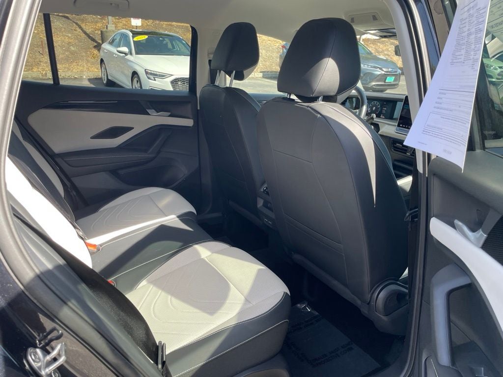 2025 Volkswagen Tiguan 2.0T SE