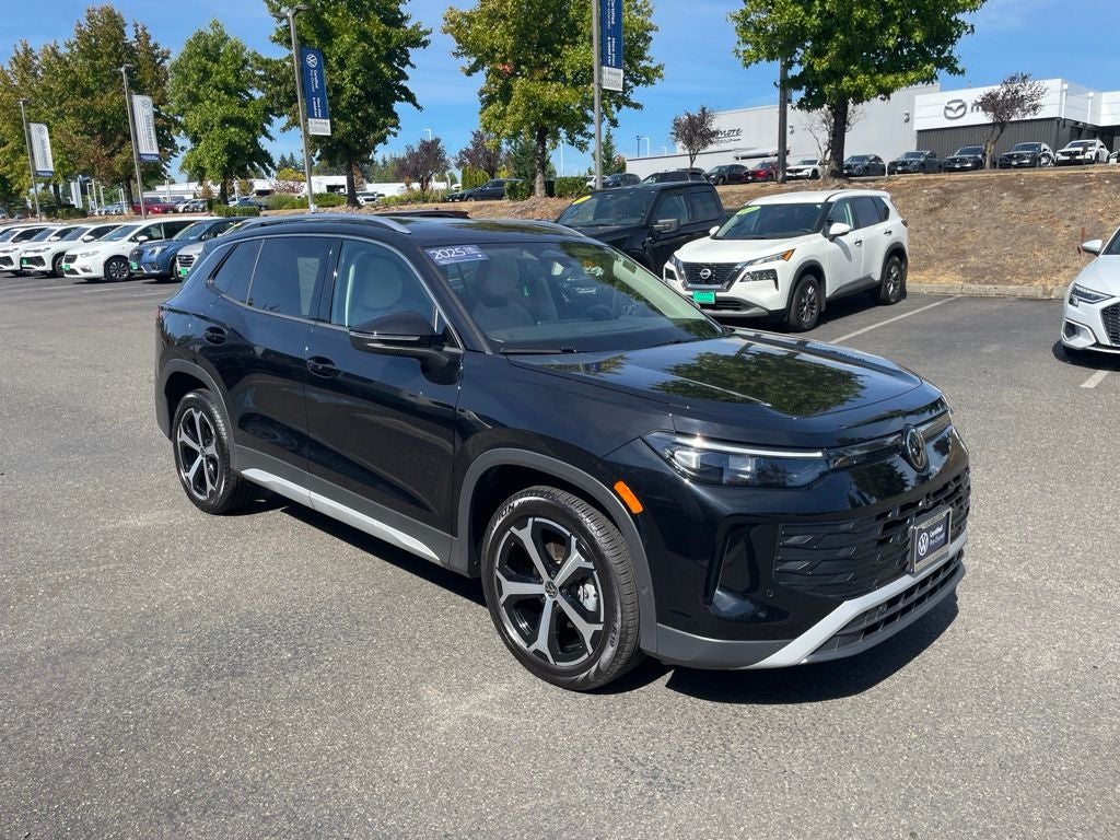 2025 Volkswagen Tiguan 2.0T SE
