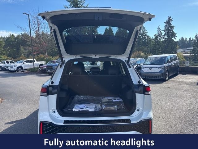 2025 Volkswagen Tiguan 2.0T SE R-Line Black