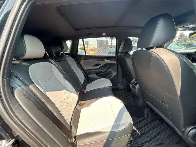 2025 Volkswagen Tiguan 2.0T SE R-Line Black