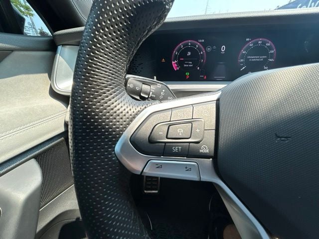 2025 Volkswagen Tiguan 2.0T SE R-Line Black